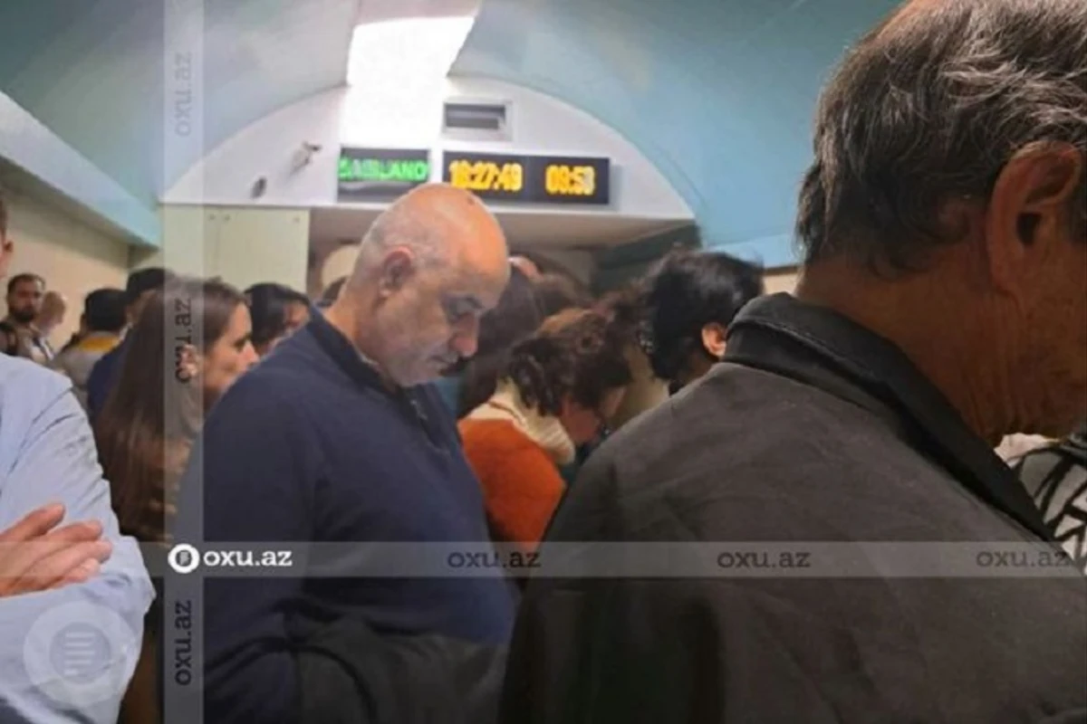 Bakı metrosunda nə baş verib? - YENİLƏNİB - FOTO