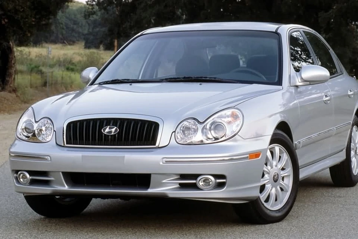 Ucuz maşınlar satışda - Hyundai Sonata - 4700 AZN - QİYMƏTLƏR