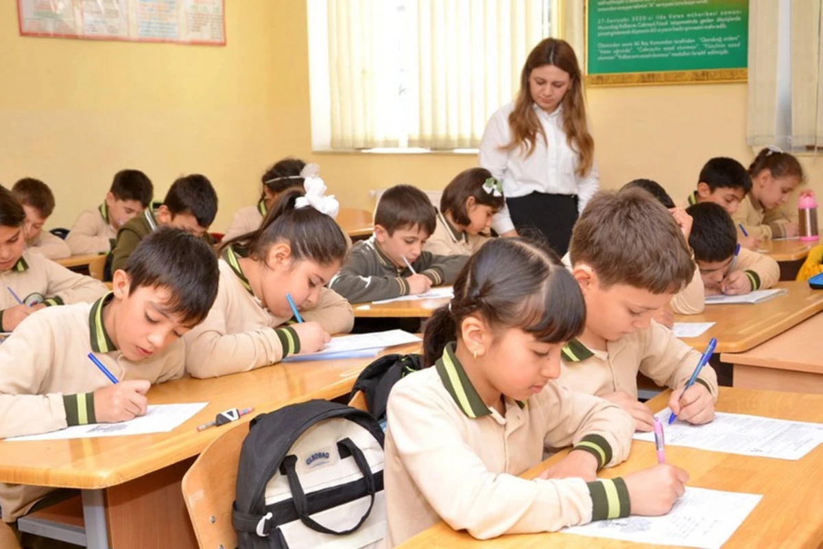 Bakı məktəblərində Azərbaycan dili fənni üzrə monitorinq keçirilib - FOTO