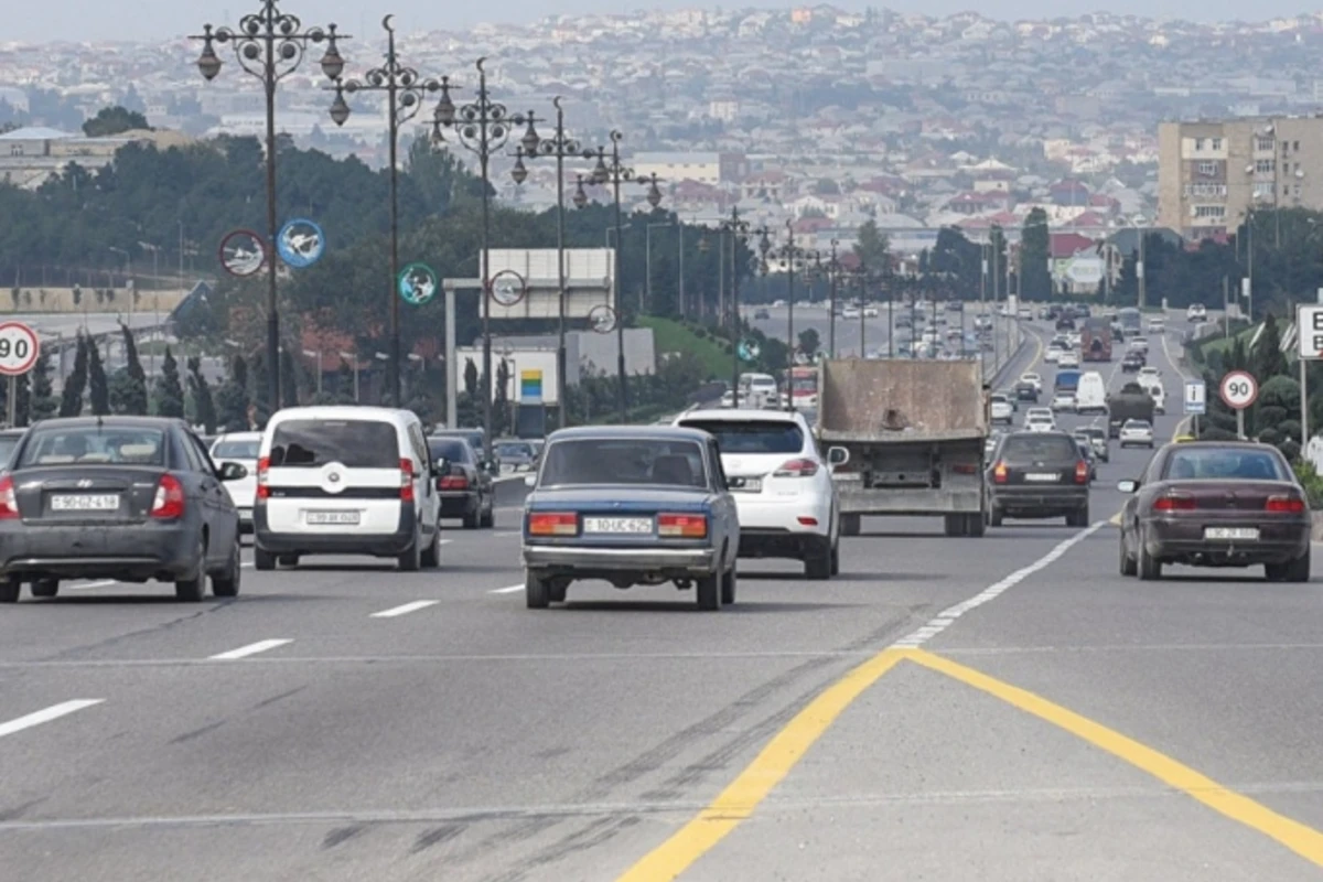 Anar Rzayev: “Bakı-Sumqayıt yolunda avtobuslar arasındakı interval 5 dəqiqəyə endiriləcək” - FOTO