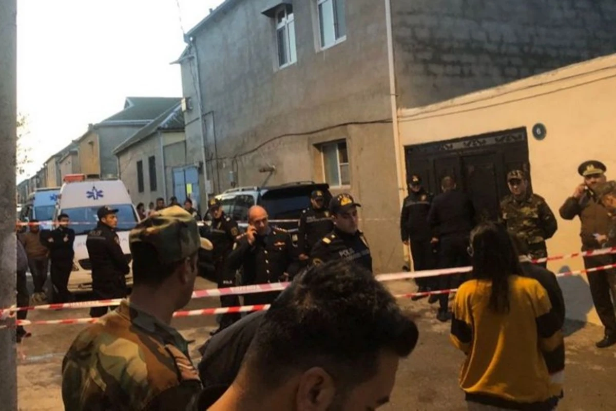 Sumqayıtda evə silahlı hücumda ölən və yaralananların ADLARI BİLİNDİ - FOTO Sumqayıtda evə silahlı hücumda ölən və yaralananların ADLARI BİLİNDİ - FOTO
