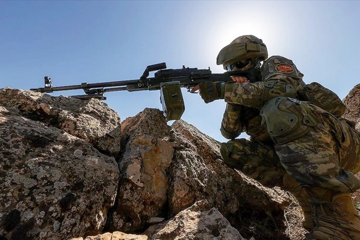 Türkiyə kəşfiyyatı PKK-nın rəhbər şəxsini Suriyada məhv edib - FOTO Türkiyə kəşfiyyatı PKK-nın rəhbər şəxsini Suriyada məhv edib - FOTO