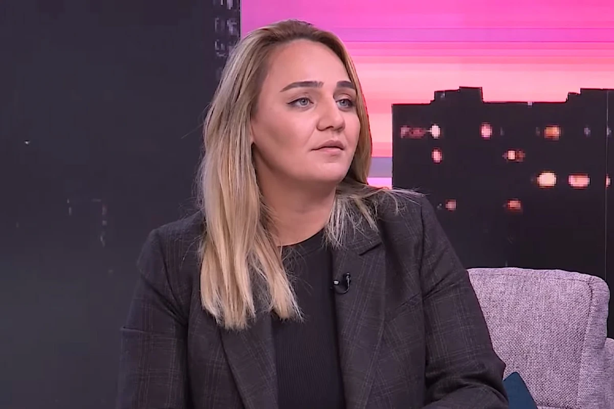 Психолог Рустамова вновь шокировала публику: Никто из вас не сможет удовлетворить мои потребности - ВИДЕО Психолог Рустамова вновь шокировала публику: Никто из вас не сможет удовлетворить мои потребности - ВИДЕО