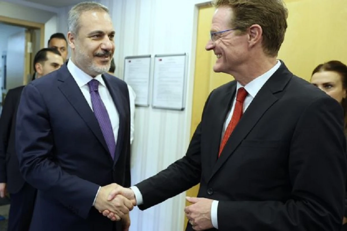 Hakan Fidan Aİ nümayəndələri ilə Cənubi Qafqazdakı vəziyyəti müzakirə edib Hakan Fidan Aİ nümayəndələri ilə Cənubi Qafqazdakı vəziyyəti müzakirə edib