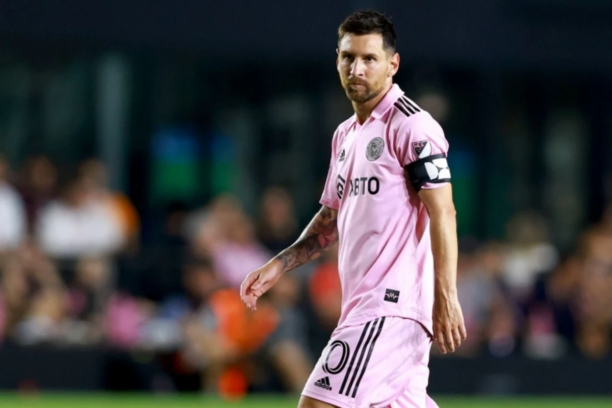 Messi futbolçu karyerasını nə vaxtadək davam etdirəcəyi sualına aydınlıq gətirib