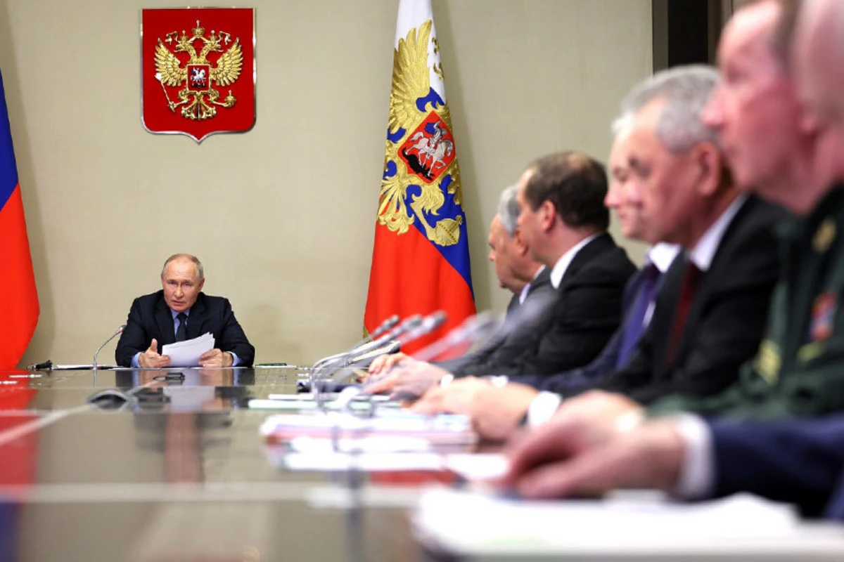 Putinin qapalı müşavirəsində nələr müzakirə olunub?