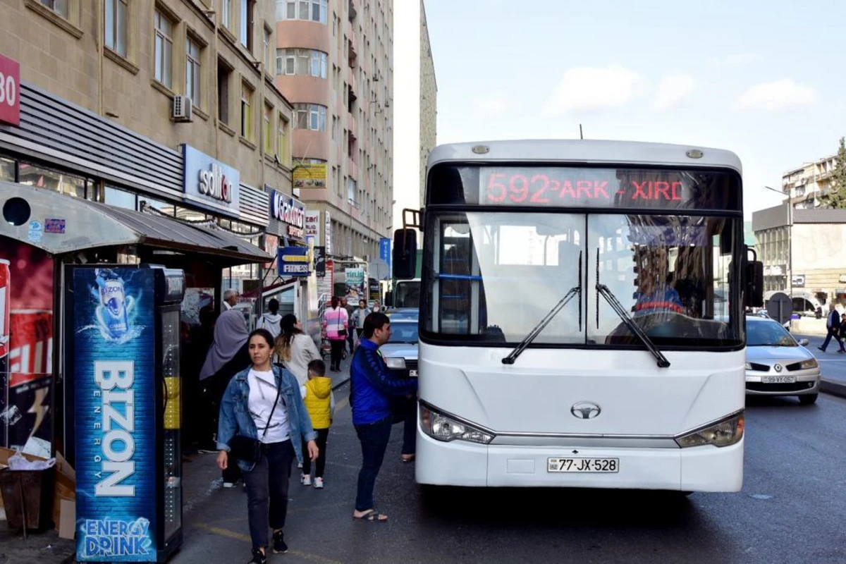 Еще два автобусных маршрута переходят на безналичную оплату - ФОТО