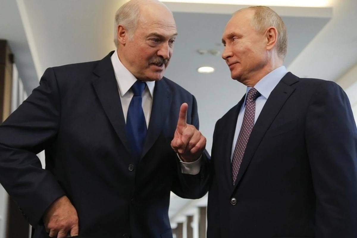 Lukaşenko Putinə zəng edib