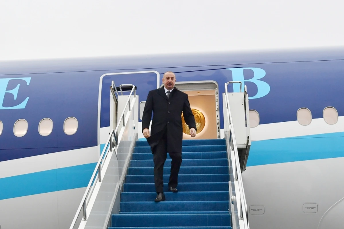 Президент Ильхам Алиев прибыл с визитом в Казахстан - ФОТО