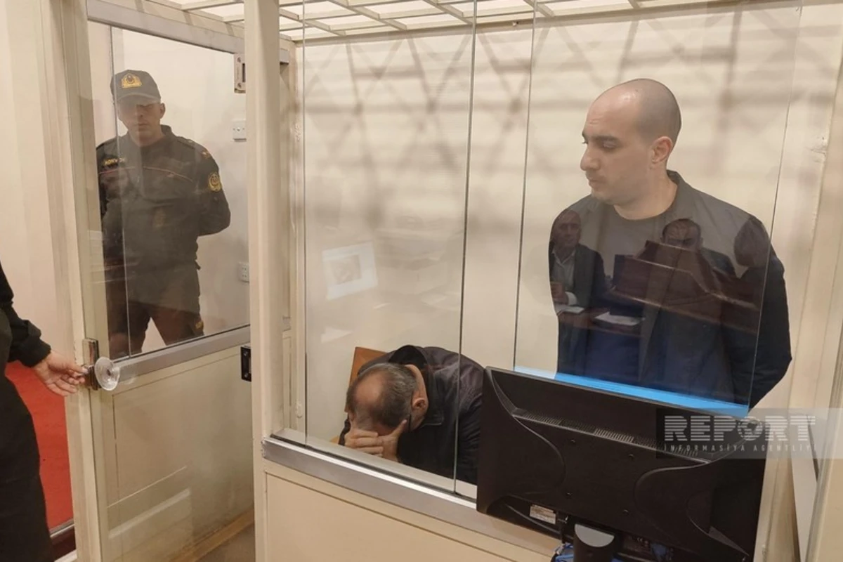 Elnarə Bəkirovanın atasının qətlində təqsirləndirilən şəxslərin məhkəməsi keçirilib