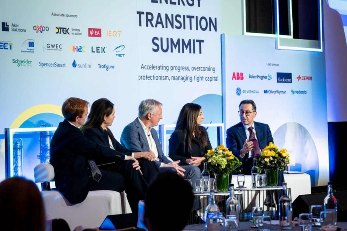 SOCAR “Financial Times”ın təşkilatçılığı ilə keçirilən Enerji keçidi Sammitində iştirak edib - FOTO