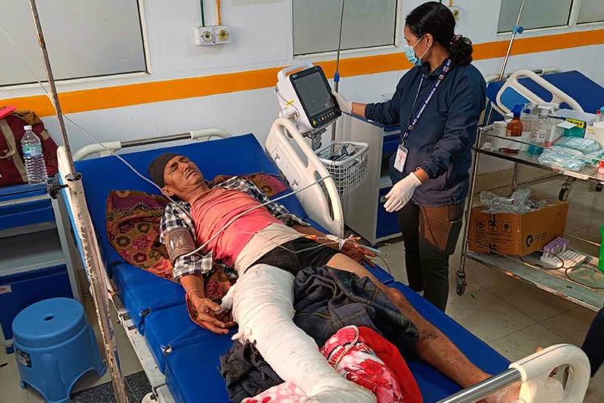 Nepalda dəhşətli zəlzələ - Ölənlərin sayı 128-ə çatdı