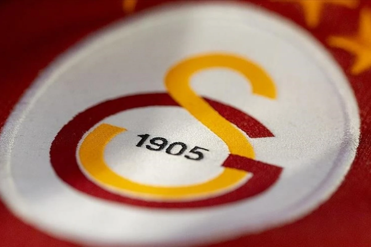 Qalatasaray Fənərbağçanın keçmiş ulduzunu transfer edir Qalatasaray Fənərbağçanın keçmiş ulduzunu transfer edir