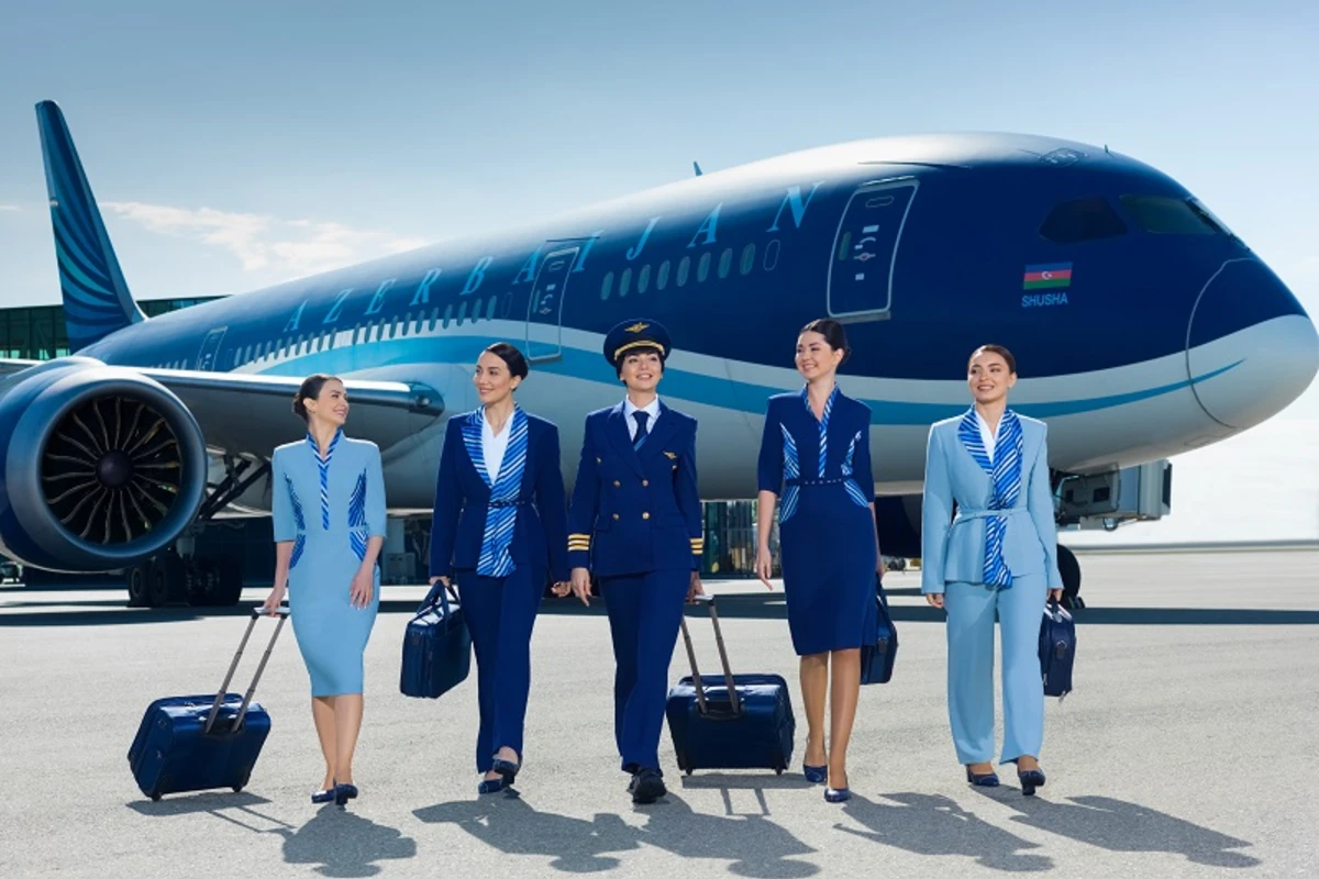 Совершенствуя клиентский опыт: Новый образ сотрудников AZAL - ФОТО
