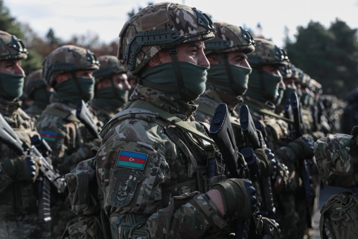Кадры грандиозного Парада Победы в Ханкенди - ВИДЕО