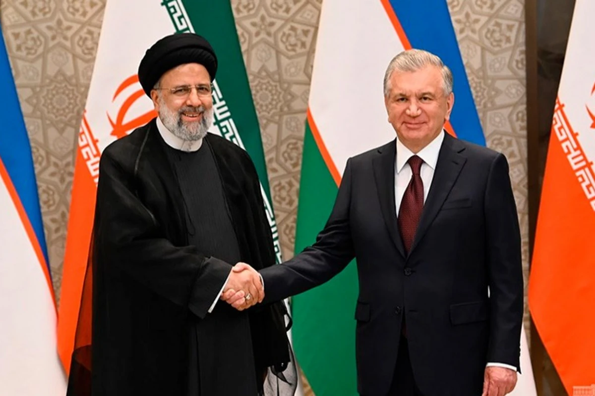 Rəisi və Mirziyoyev ikitərəfli əməkdaşlığın daha da genişləndirilməsi yollarını müzakirə ediblər