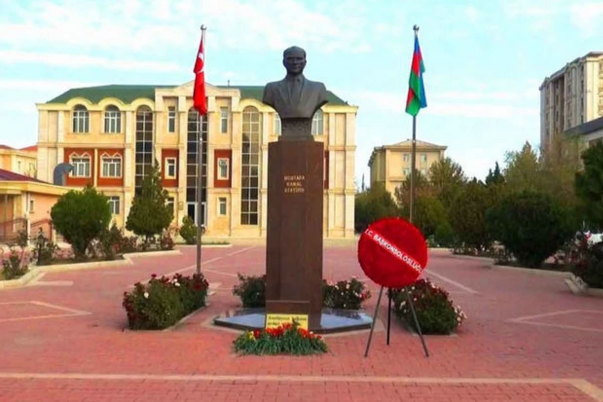 Naxçıvanda Mustafa Kamal Atatürkün xatirəsi anılıb - FOTO