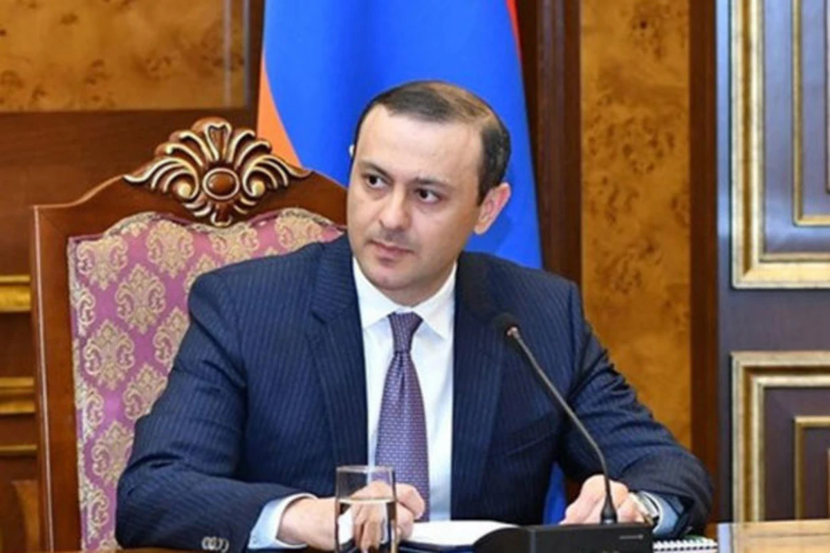 Armen Qriqoryan: “Ermənistan sülhə hazırdır”
