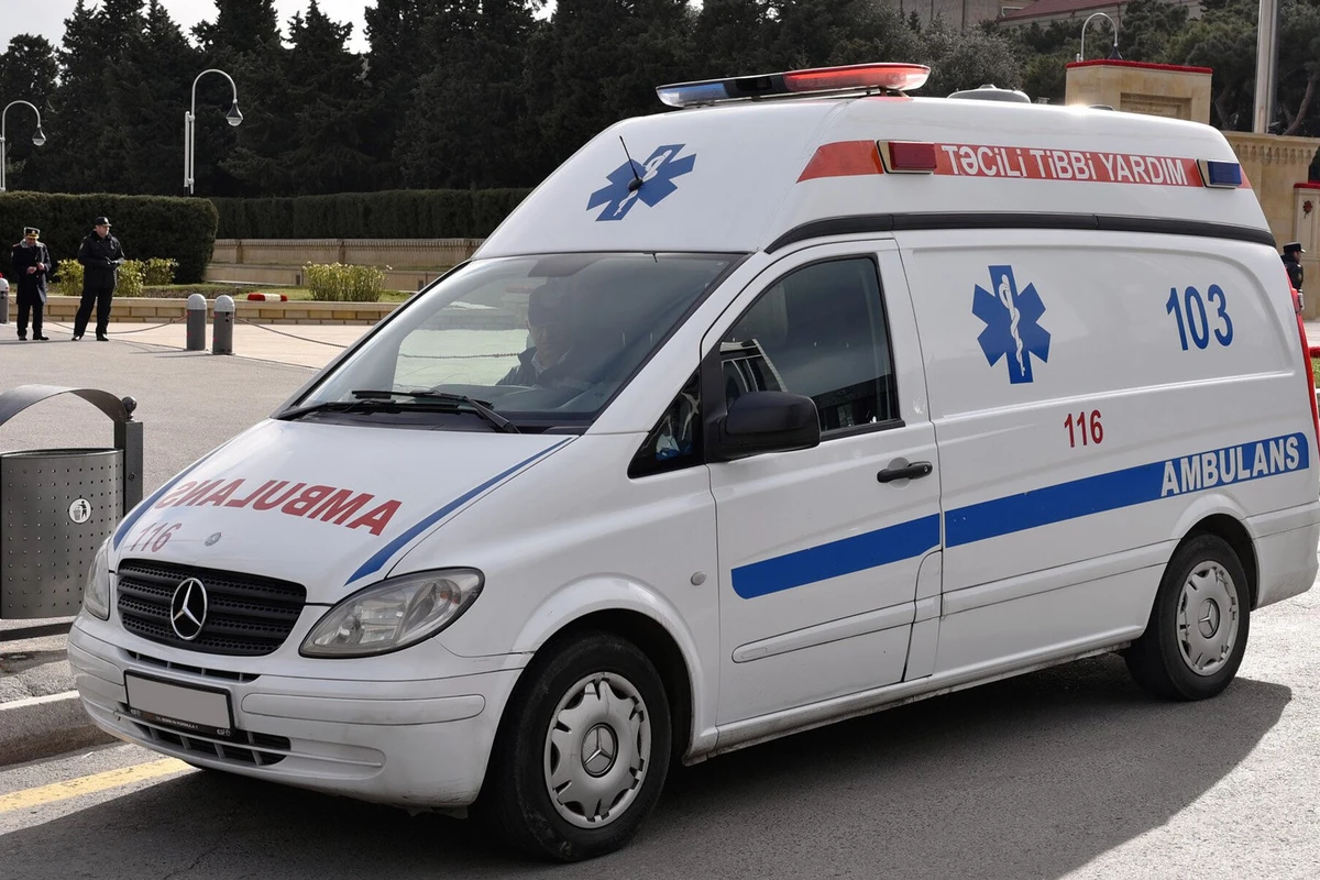 Ucarda DƏHŞƏT - 43 yaşlı kişi təcili yardımla Bakıya gətirildi