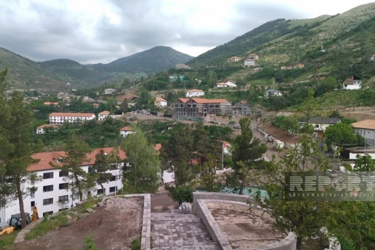 Laçında şəhər infrastrukturunun 80 faizi tamamlanıb, 5 fabrik açılıb, 430 nəfər işlə təmin olunub Laçında şəhər infrastrukturunun 80 faizi tamamlanıb, 5 fabrik açılıb, 430 nəfər işlə təmin olunub