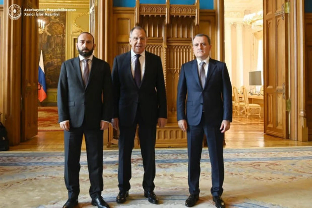 Moskva-İrəvan gərginliyi: Rusiya Azərbaycan və Ermənistanın baş diplomatlarını görüşdürə biləcəkmi? - TƏHLİL