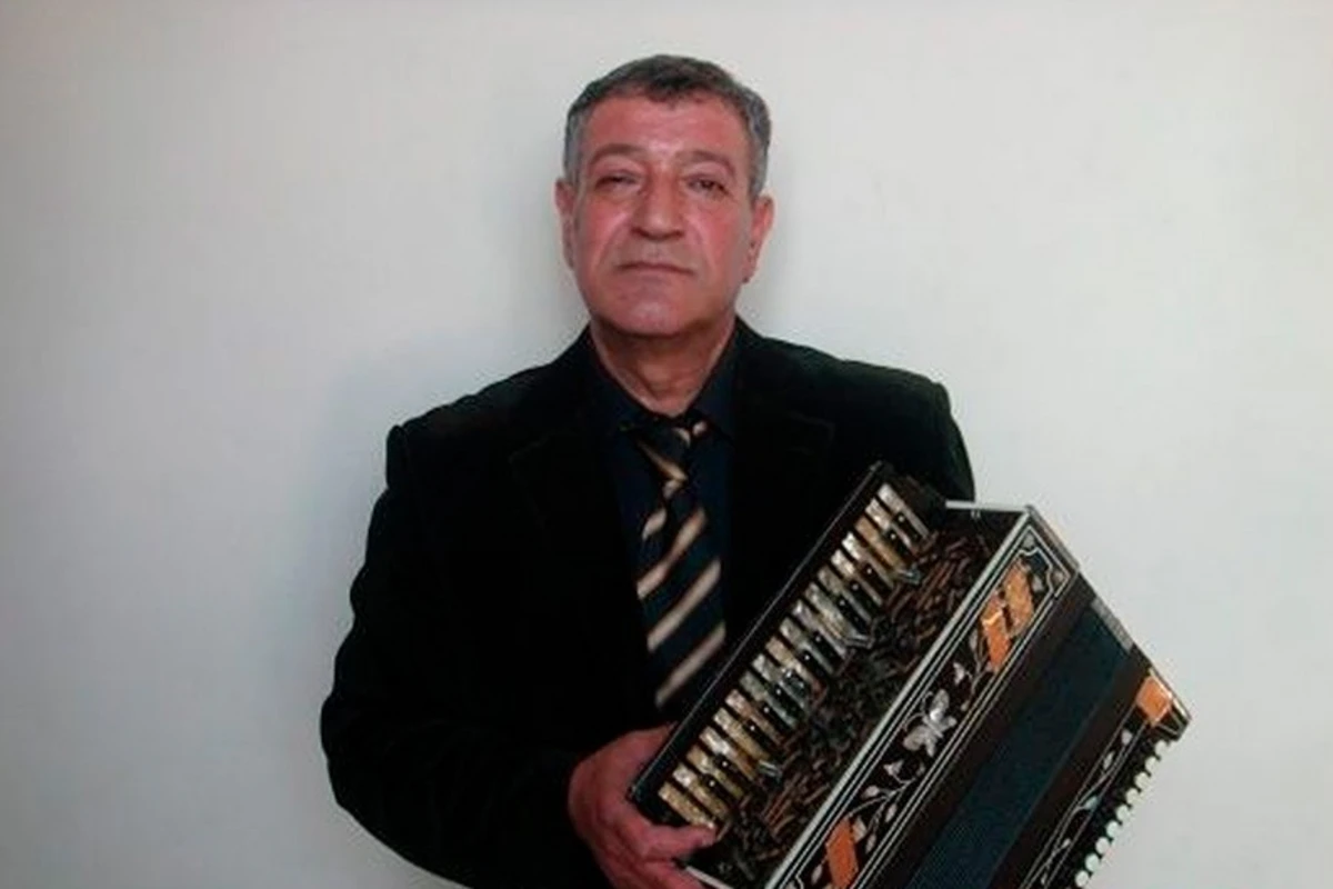 Tanınmış qarmon ifaçısı 72 yaşında vəfat edib - FOTO