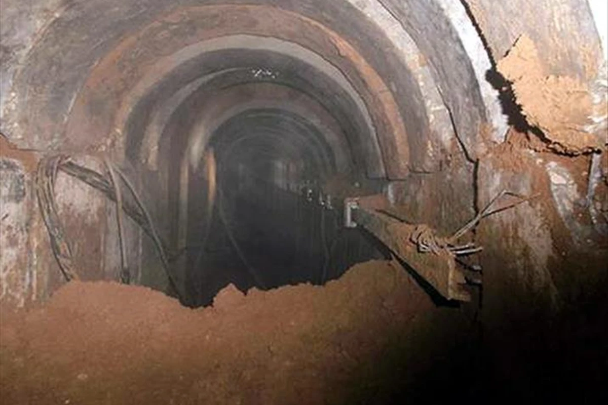Hindistanda tunel çökdü - Dağıntılar altında 36 nəfər var