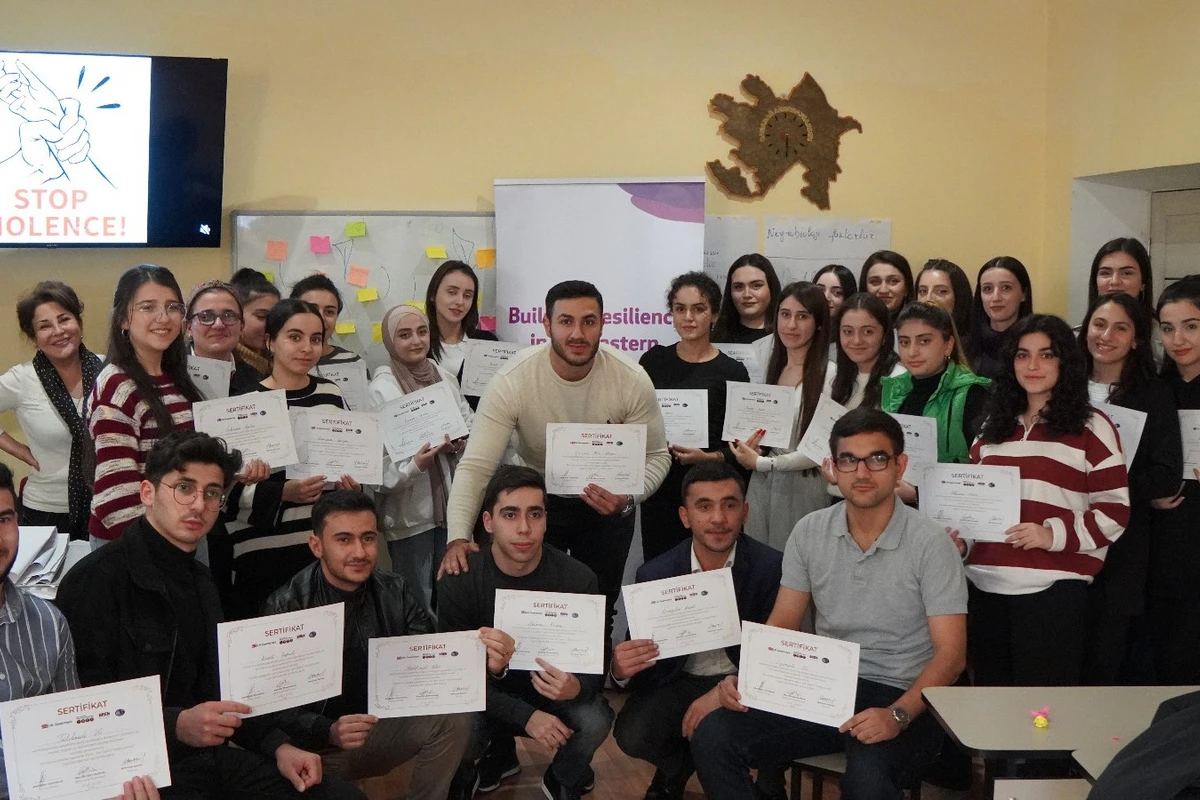 “Məişət zorakılığı törədən şəxslərlə sosial işin təşkili” mövzusunda təlim keçirilib - FOTO “Məişət zorakılığı törədən şəxslərlə sosial işin təşkili” mövzusunda təlim keçirilib - FOTO