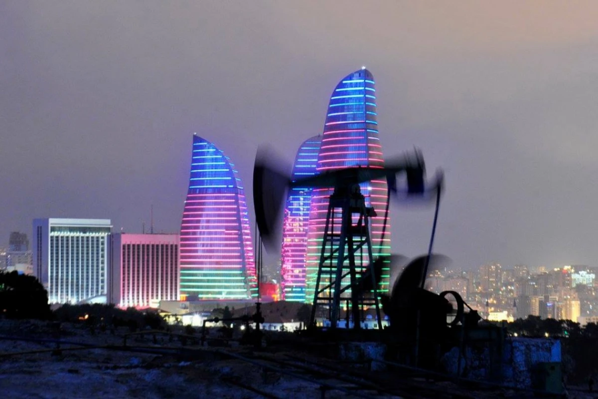 Азербайджанская нефть подешевела