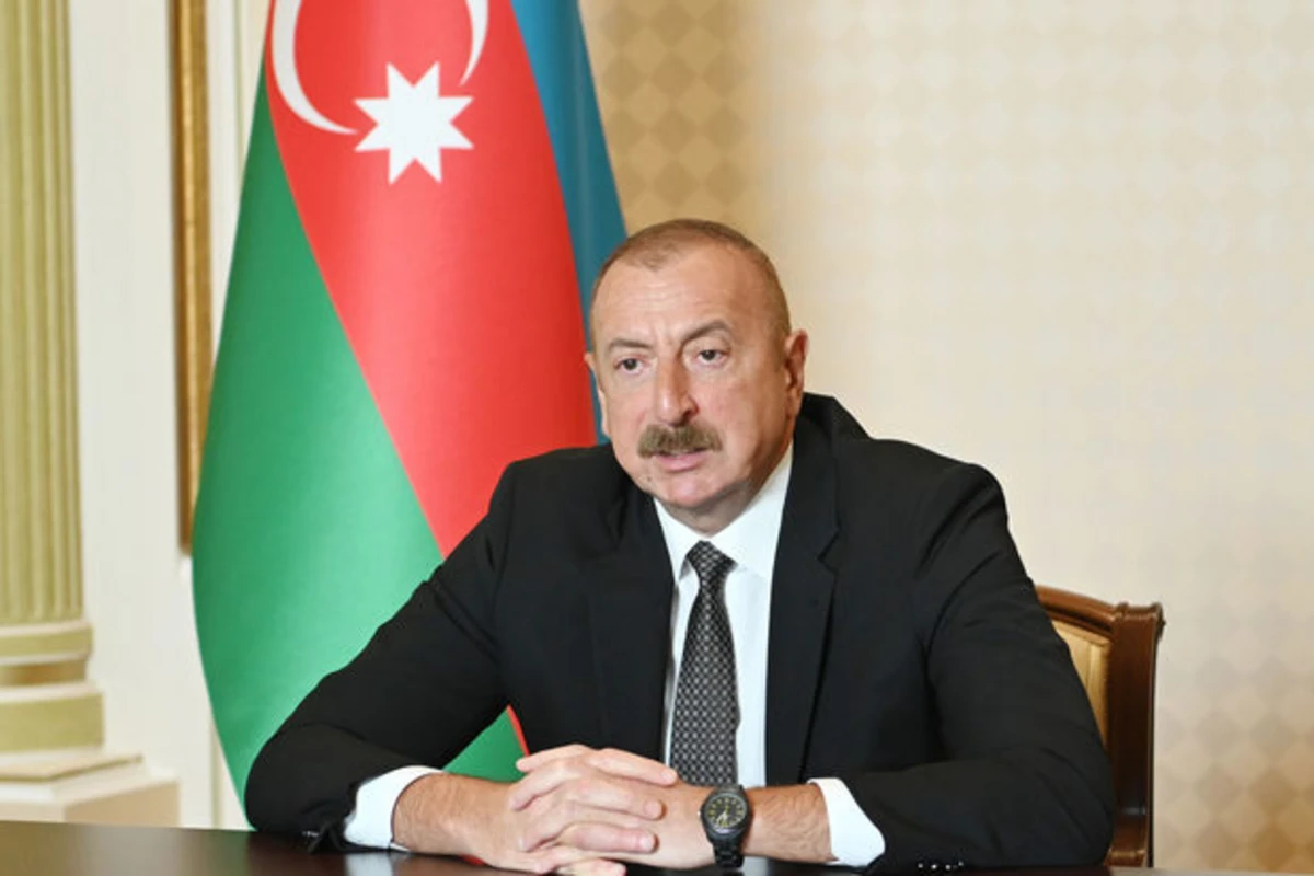 Prezident icra başçısını vəzifəsindən azad etdi - FOTO
