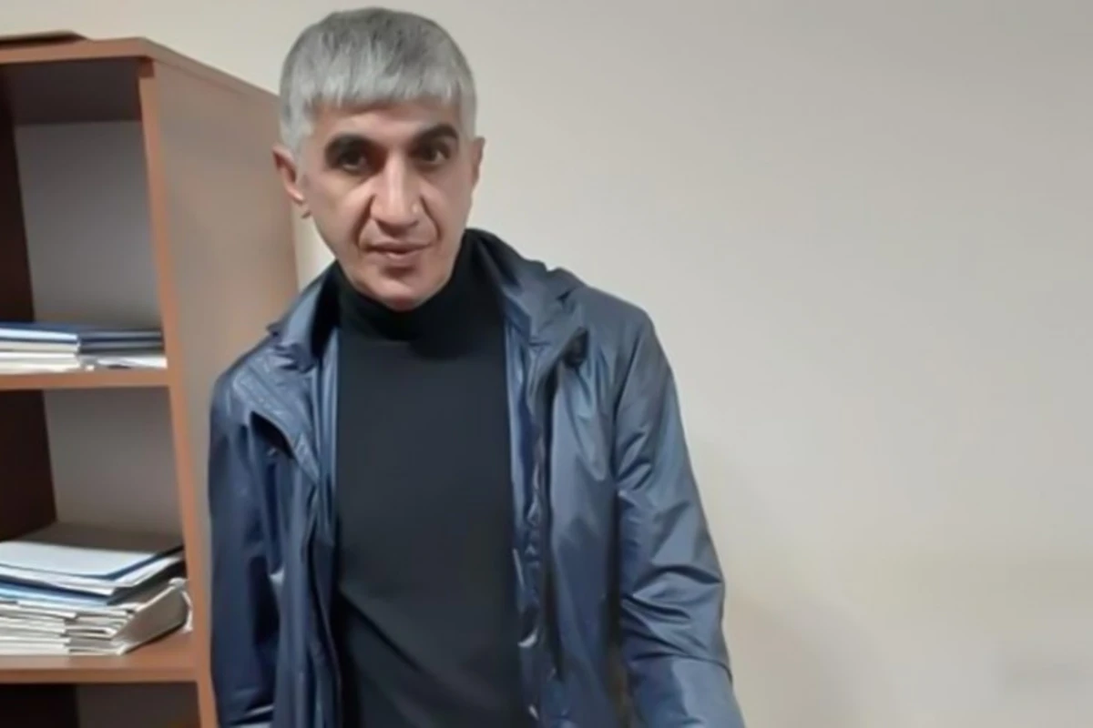 Axtarışda ola-ola tapança satmaq istədi, polis yaxaladı - FOTO