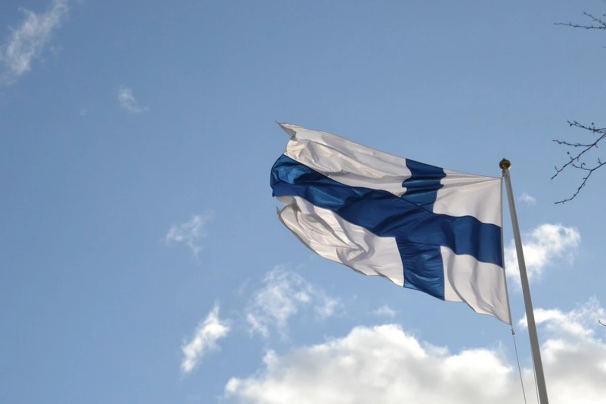 Finlandiya Ukraynaya 100 milyon avro dəyərində hərbi yardım göndərir