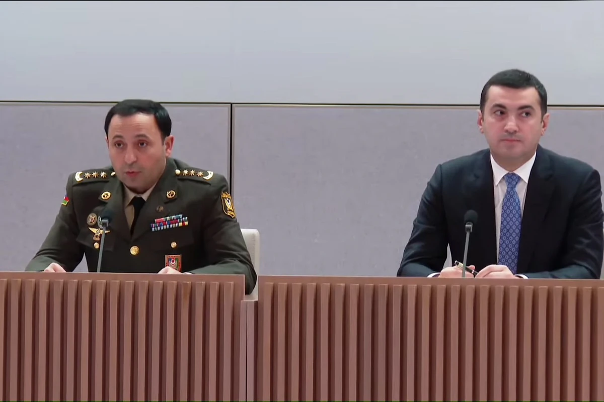 Azərbaycan XİN və Müdafiə Nazirliyi diplomatlar üçün brifinq keçirib - YENİLƏNİB - VİDEO