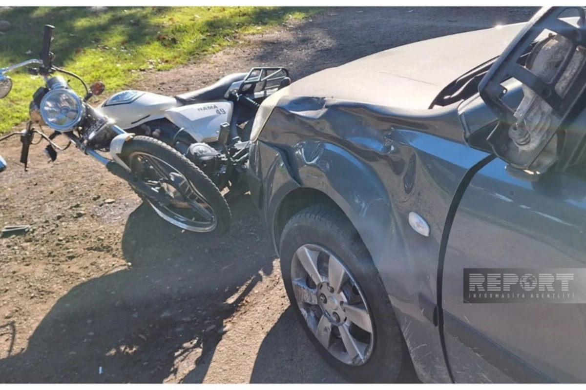 Avtomobil motosikletçini vuraraq öldürüb - FOTO