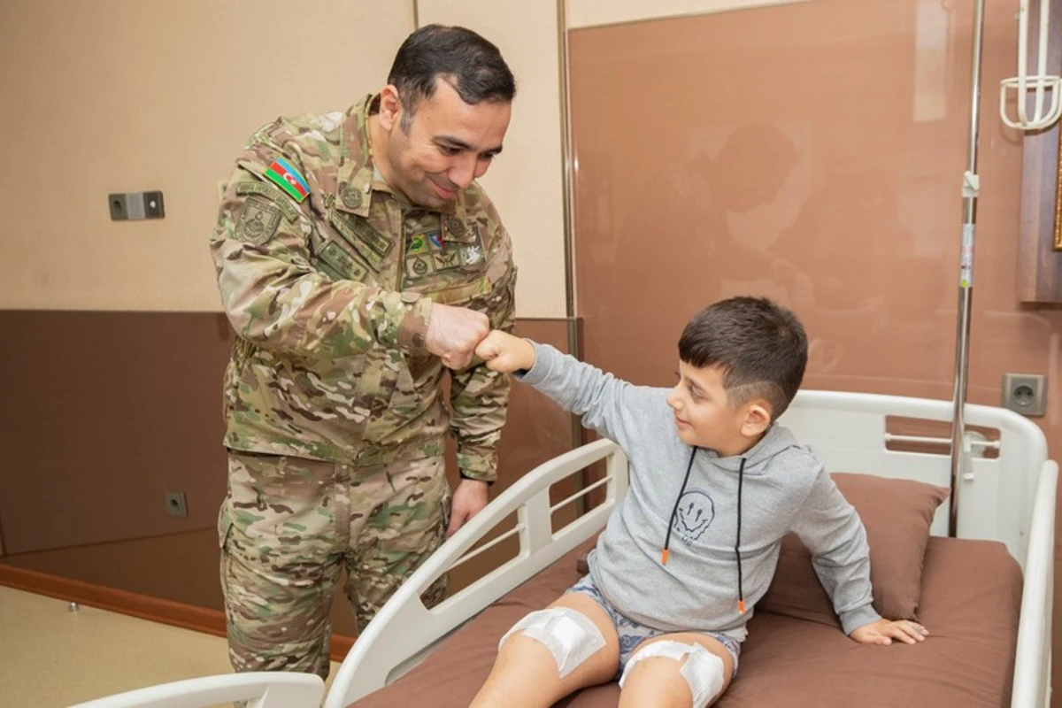 “YAŞAT” Fondu şəhidin serebral iflic xəstəsi olan övladının əməliyyat xərclərini qarşılayıb - FOTO