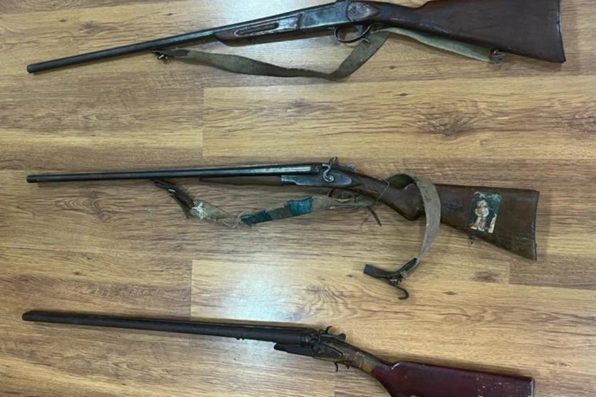 Xaçmaz polisi sənədsiz silah-sursat aşkarlayıb