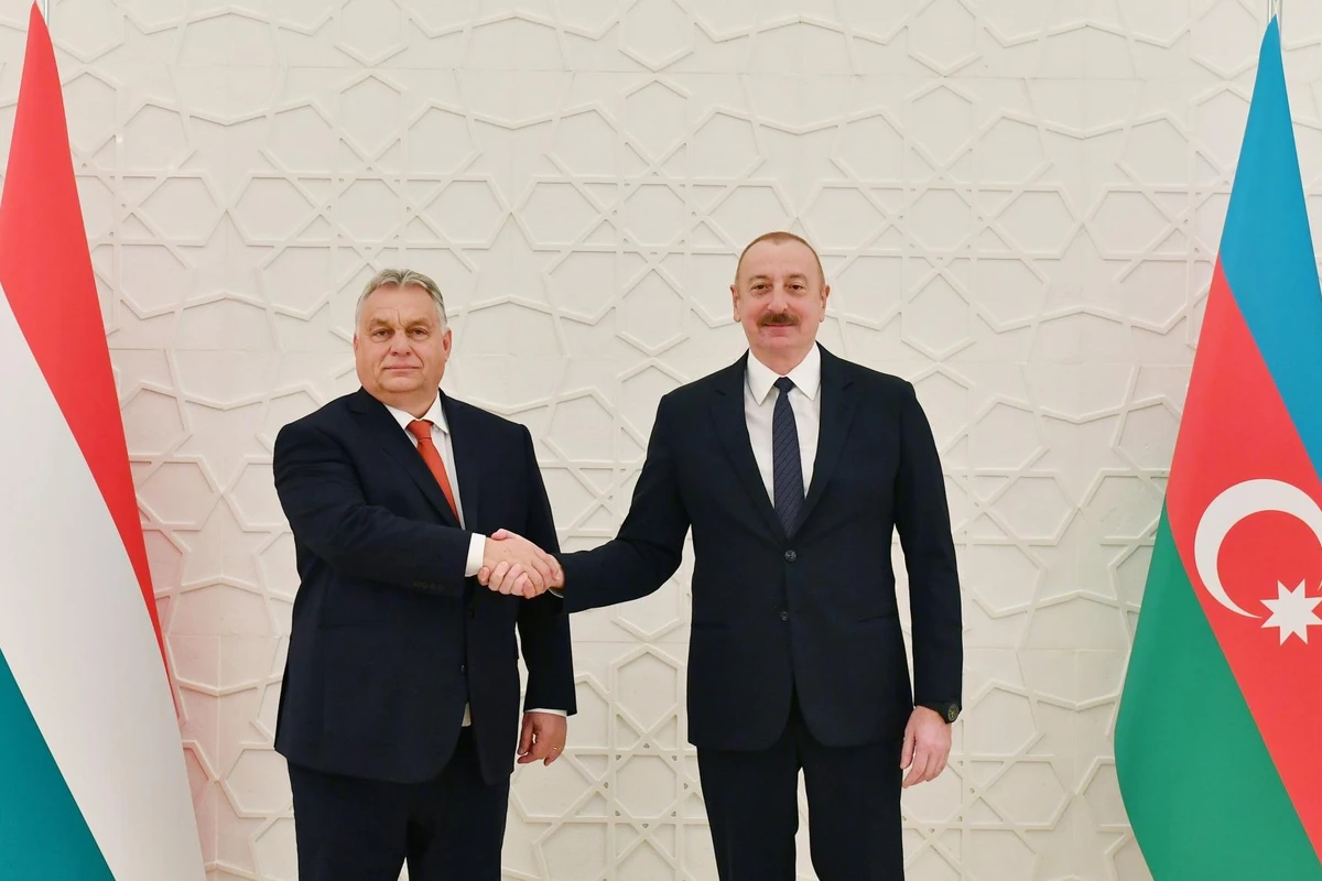Prezident İlham Əliyev Macarıstanın Baş naziri ilə görüşüb - YENİLƏNİB - FOTO