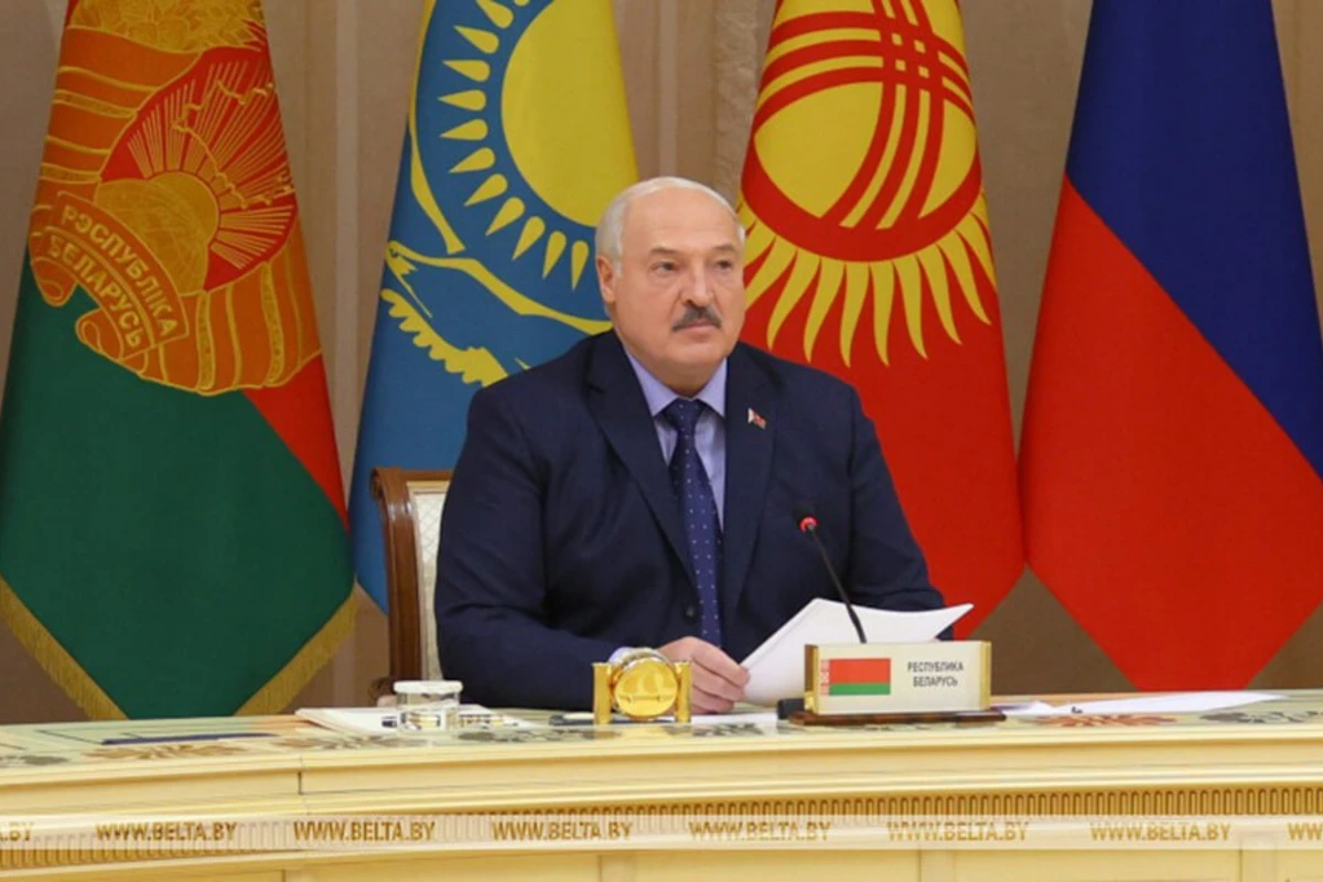 Лукашенко назвал демаршем отсутствие Армении на саммите ОДКБ