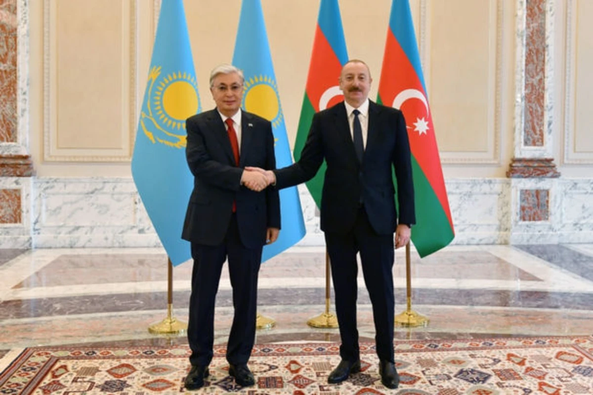 İlham Əliyev Kasım-Jomart Tokayev ilə görüşüb - FOTO - YENİLƏNİB