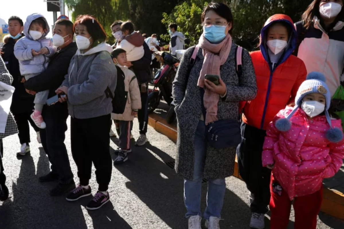 Çində yeni epidemiya yayılıb - Xəstəxanalar adamla dolub-daşır - FOTO