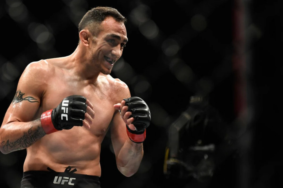 UFC döyüşçüsü sərxoş vəziyyətdə maşın sürdüyünə görə cəzalandırıldı