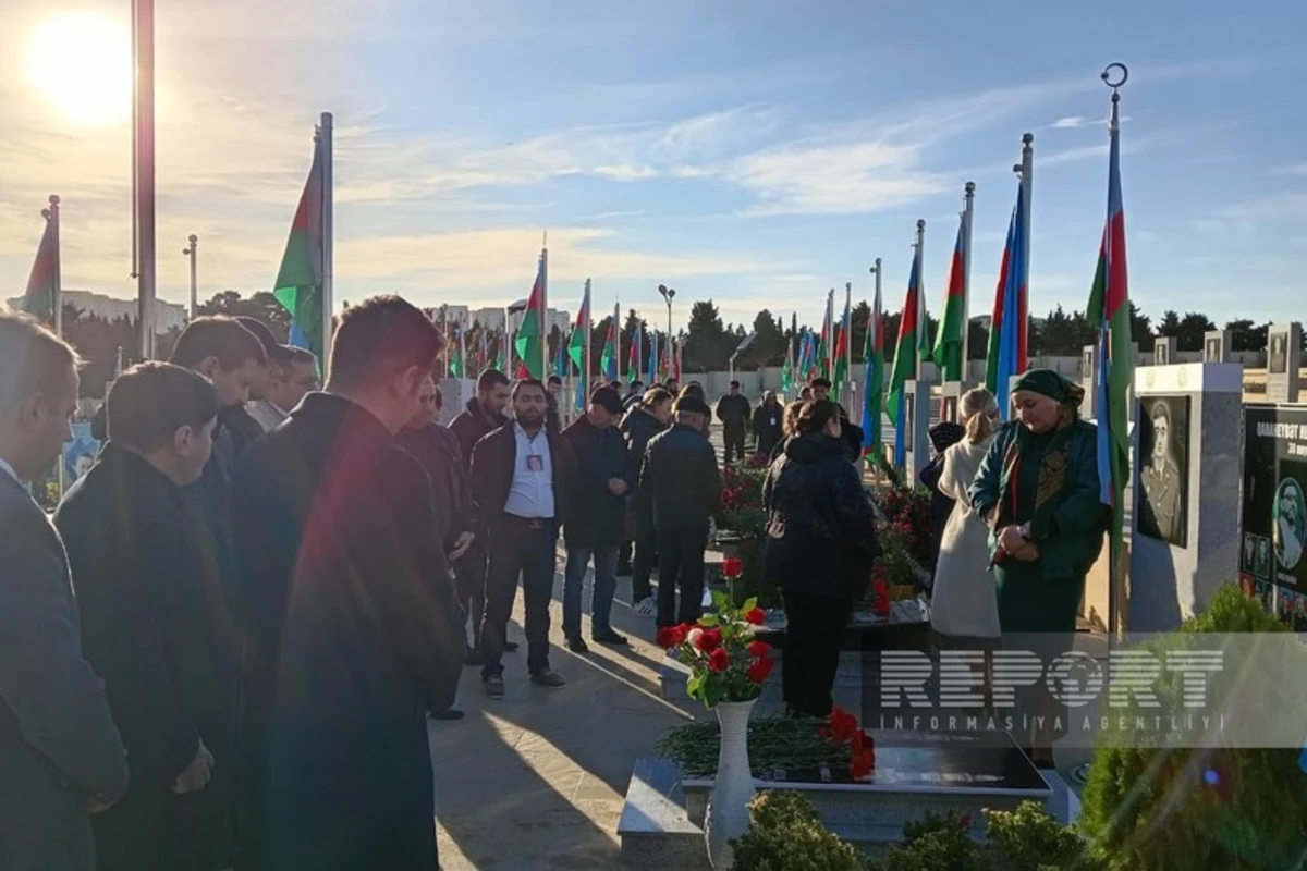 Почтена память сотрудников ГПС, погибших в авиакатастрофе на полигоне Гарагейбат - ФОТО