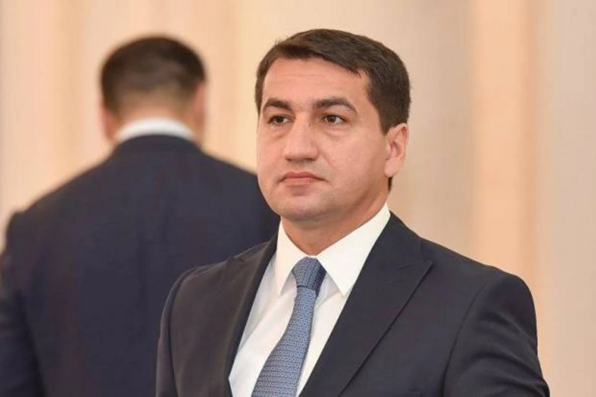 Hikmət Hacıyev Dubayda sərgilənən Azərbaycan pavilyonu barədə paylaşım edib - FOTO/VİDEO