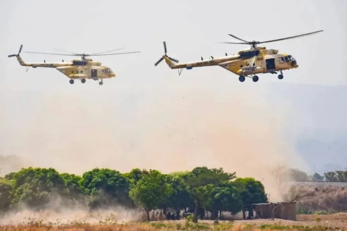 Nigeriya ordusu səhvən kəndi bombaladı -  85 nəfər ÖLDÜ
