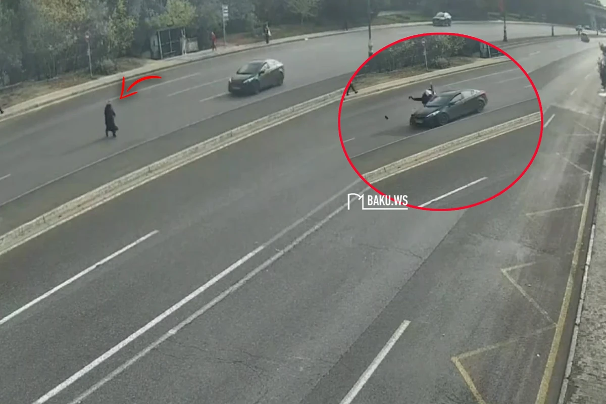 Жуткое ДТП в Баку: автомобиль сбил пешехода, не воспользовавшегося переходом - ВИДЕО