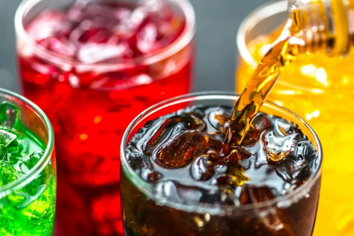 ÜST alkoqollu və tərkibində şəkər olan içkilərə vergilərin artırılmasını tövsiyə edir