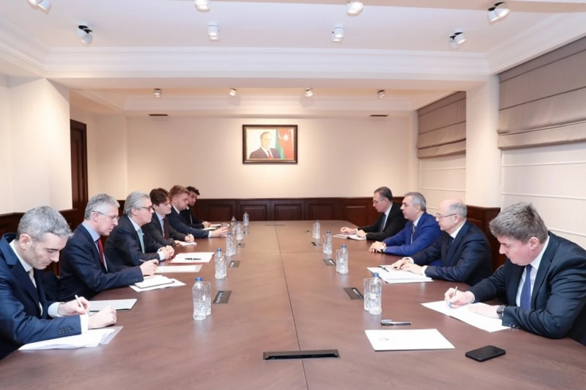 Prezident Administrasiyasının rəhbəri Böyük Britaniyanın dövlət naziri ilə görüşüb - FOTO