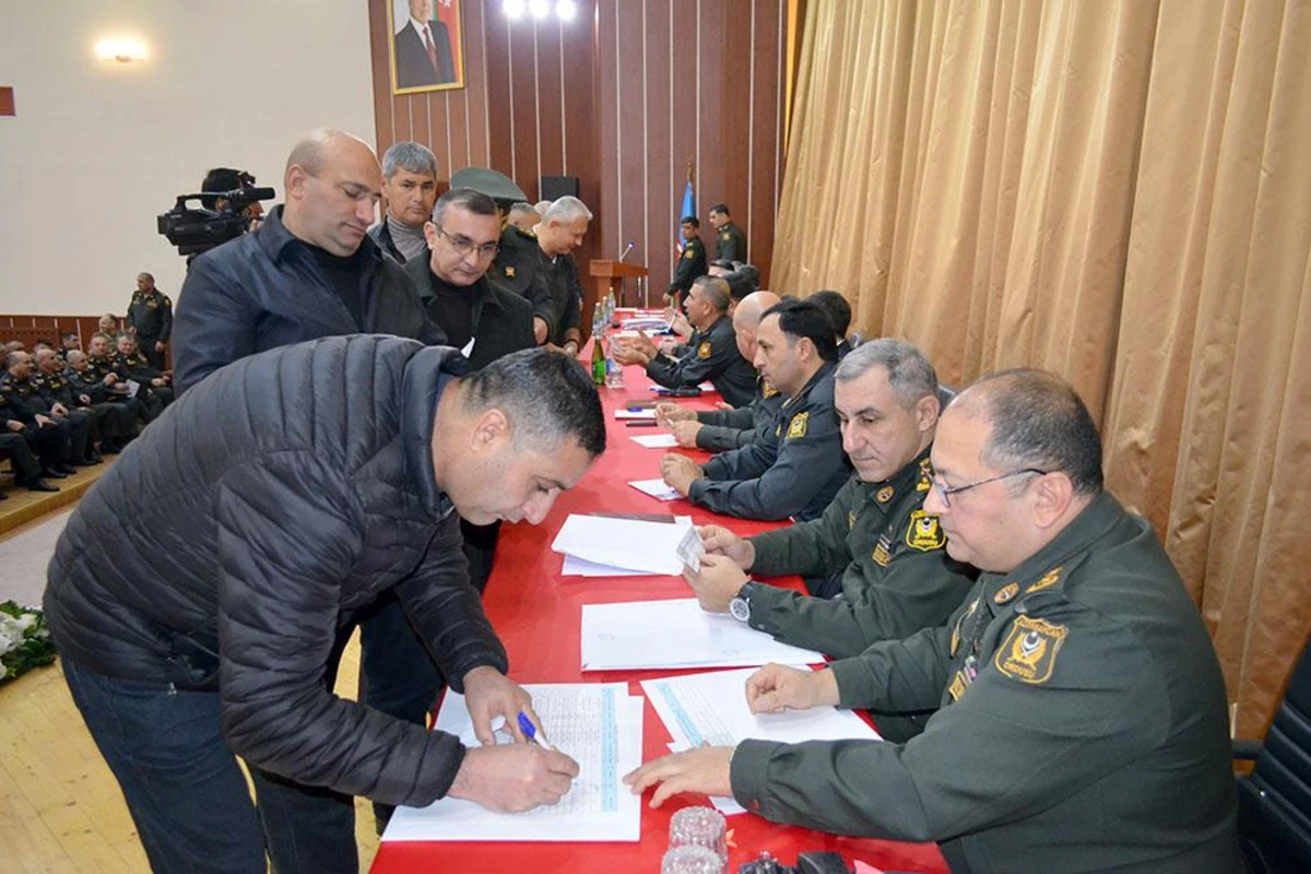Hərbi qulluqçulara növbəti daimi mənzillər verilib - FOTO