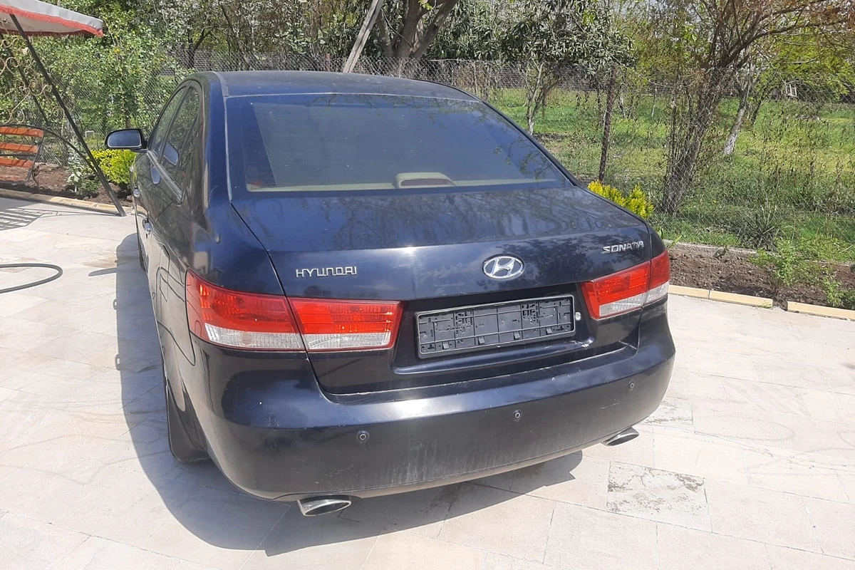 Nazirliklər maşınlarını satışa çıxardı - Hyundai Sonata - 6900 AZN - QİYMƏTLƏR