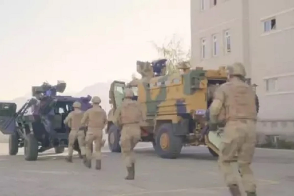 Türkiyədə terror təşkilatının 78 sığınacağı məhv edilib - VİDEO Türkiyədə terror təşkilatının 78 sığınacağı məhv edilib - VİDEO
